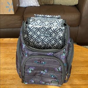 Lug Gray Patterned toiletries caddy!